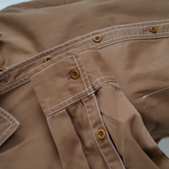 Darted Button-Up Shirt in (Re)generative Chino - Picture 7 of 13